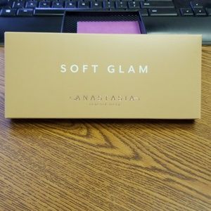 Anastasia Beverly Hills Soft Glam Eye Shadow